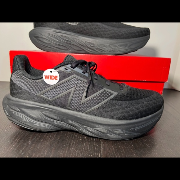 New Balance Fresh Foam X 1080v14 Running Shoes Black Mens 11 4E Extra Wide - Picture 1 of 16